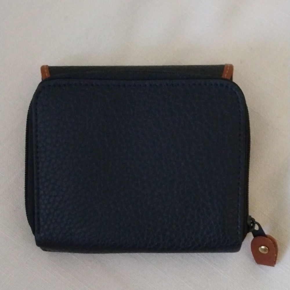 Wallet - Picture 2 of 10